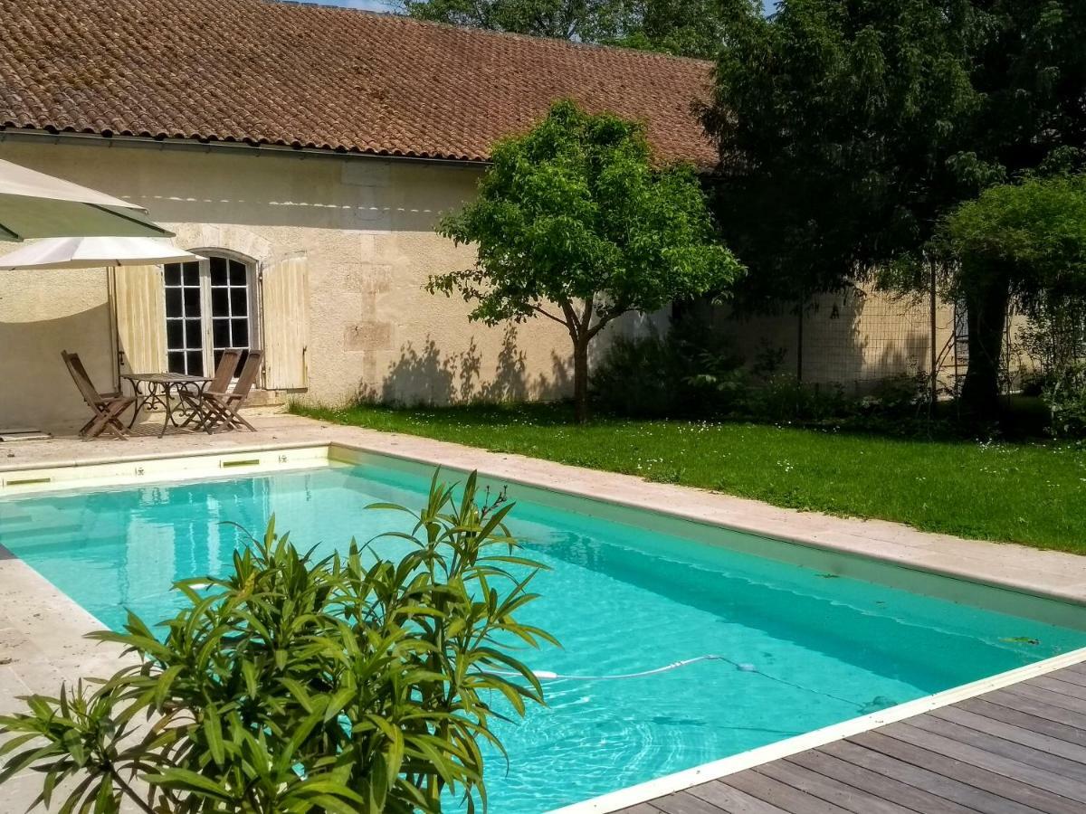 Bed and Breakfast Le Domaine Des Platanes Bourg-Charente Экстерьер фото